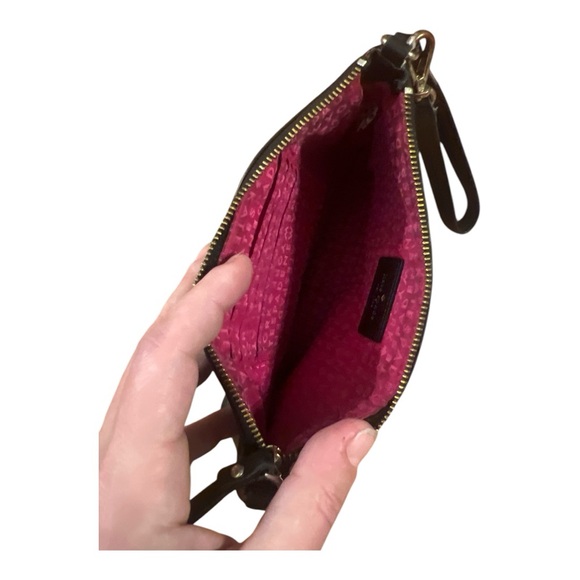 KATE SPADE ♠️ wristlet - Picture 3 of 3